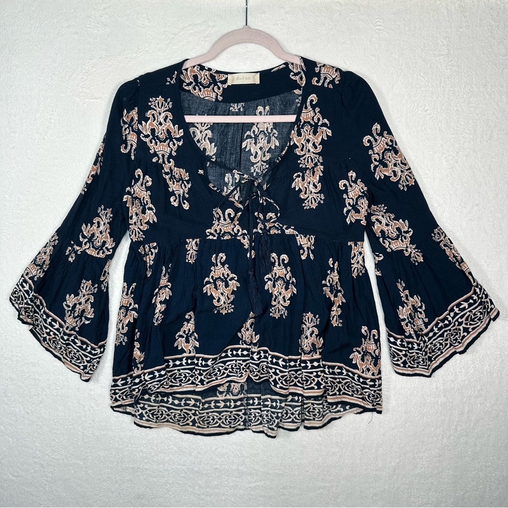 Altar'd State Boho Bell Sleeve Blouse Large Navy Tan Damask Tie Neck Peasant Top